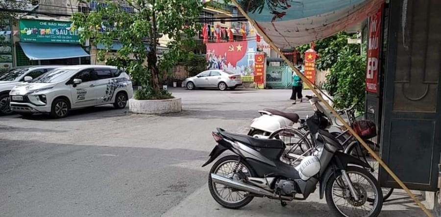 Bán nhà phố Giáp nhị, Hoàng mai, HN. DT: 90m2*2T, MT: 4m, sổ đỏ cc, Giá: 6,2 tỷ. LH: Mr Thanh 0977686830