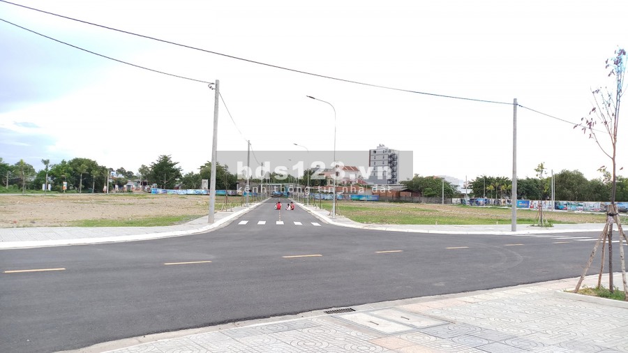 Bán đất trục chính C18 dự án Moon Lake ngay cổng chào Long Hải, Sổ đỏ, Thổ cư, Giá rẻ