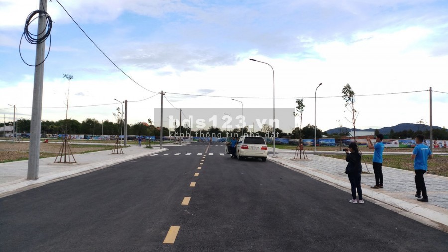 Bán đất trục chính C18 dự án Moon Lake ngay cổng chào Long Hải, Sổ đỏ, Thổ cư, Giá rẻ