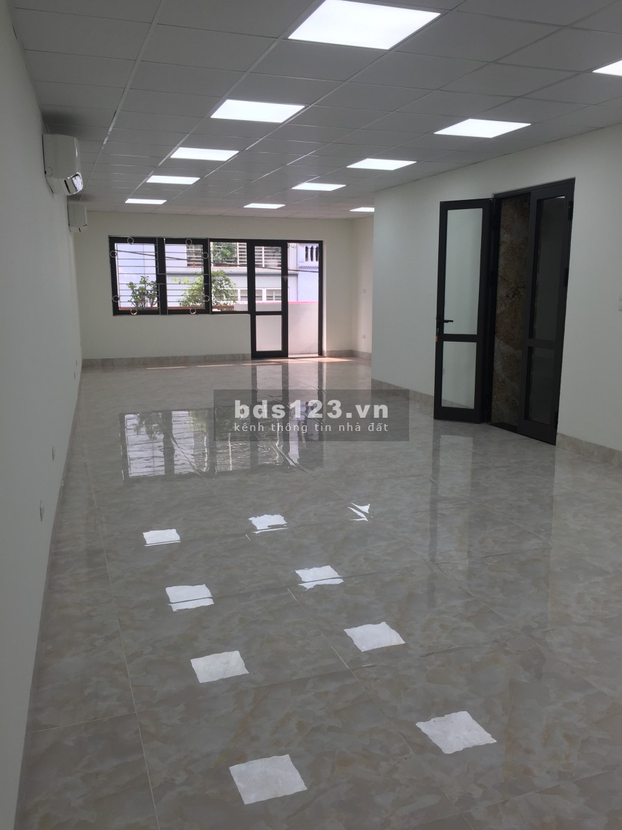 Cho thuê văn phòng số 93 phố Chùa Quỳnh, Q HBT .