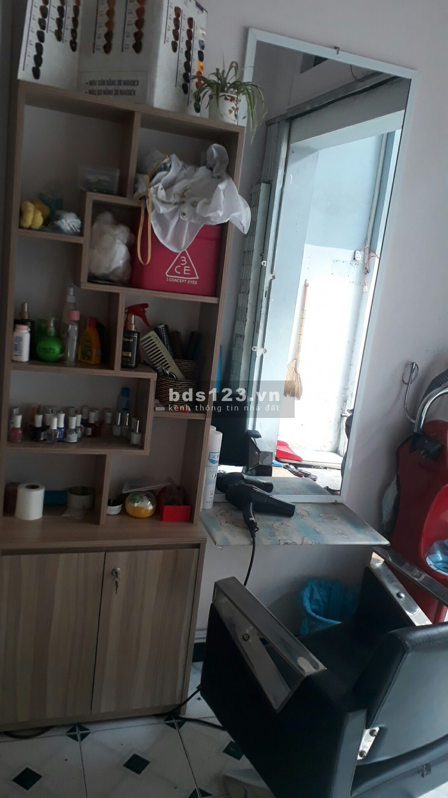 Cho thuê hoặc sang mặt bằng làm tóc cách chợ 30m