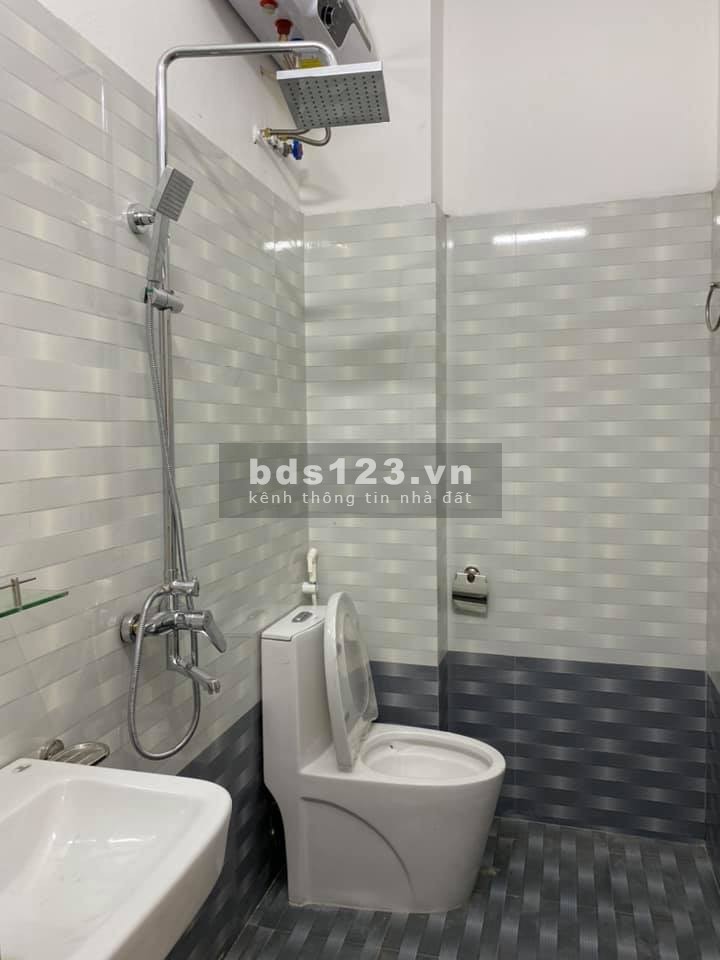 Cần bán ngay nhà Long Biên ,Ngọc Thuỵ 50M2 x 4Tầng 3.25 tỷ