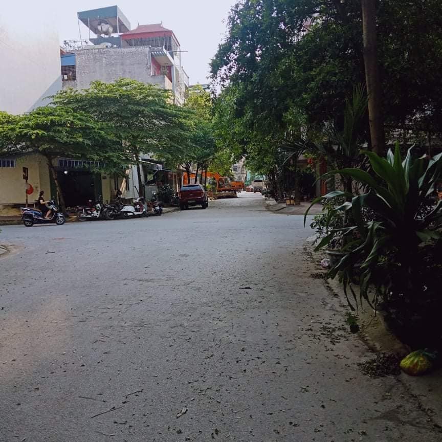 Bán nhà Quang trung hà đông - Nhà liền kề - 52M 3 tầng - phân lô 3 ô tô tránh nhau – đầy đủ tiện ích xung quanh. Giá 7,4 tỷ