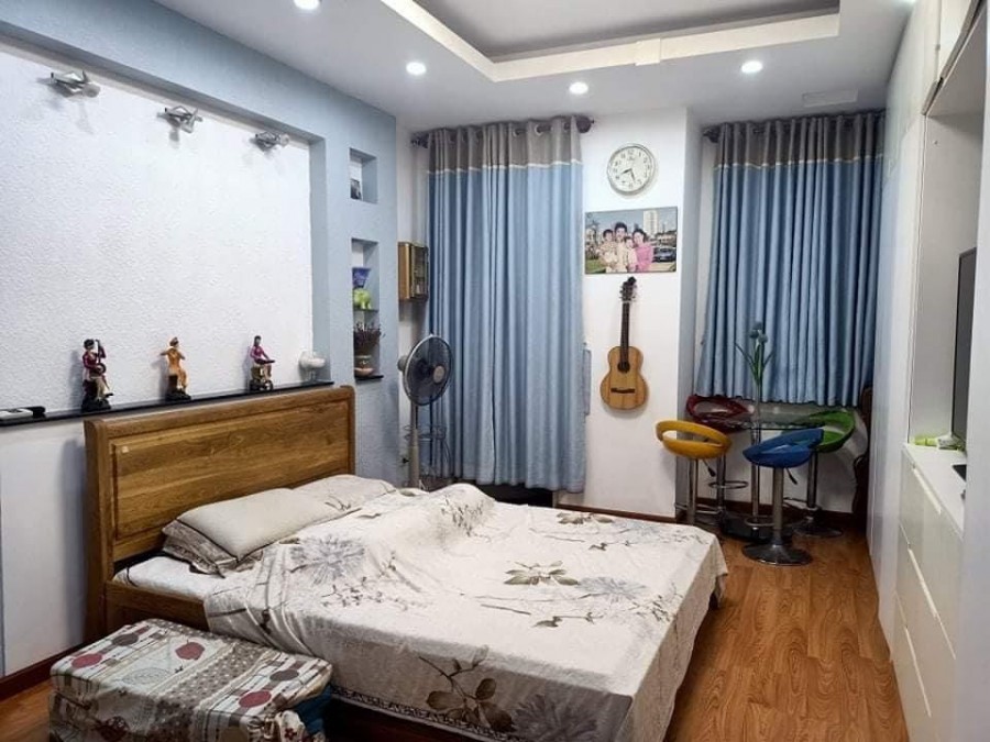 Bán nhà Ngô Tất Tố, Q.Bình Thạnh,40m2(4.1x10), 4 lầu chỉ 5 tỷ 6