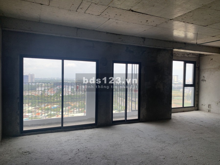 Bán gấp căn hộ quận 7 căn góc 2 view 2 PN