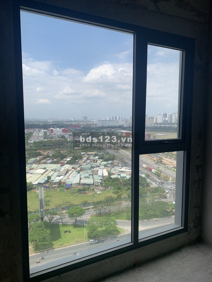 Bán gấp căn hộ quận 7 căn góc 2 view 2 PN