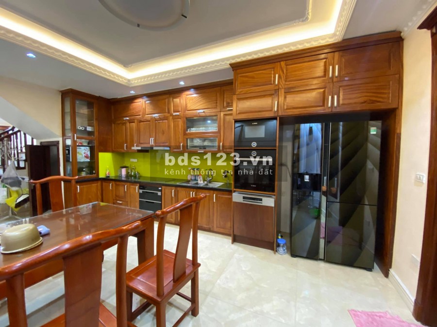 BÁN NHÀ LIỀN KỀ KĐT VĂN PHÚ TRỤC ĐƯỜNG TO NHẤT VĂN PHÚ VỈA HÈ 6M KINH DOANH SẦM UẤt. DIỆN TÍCH 90M2