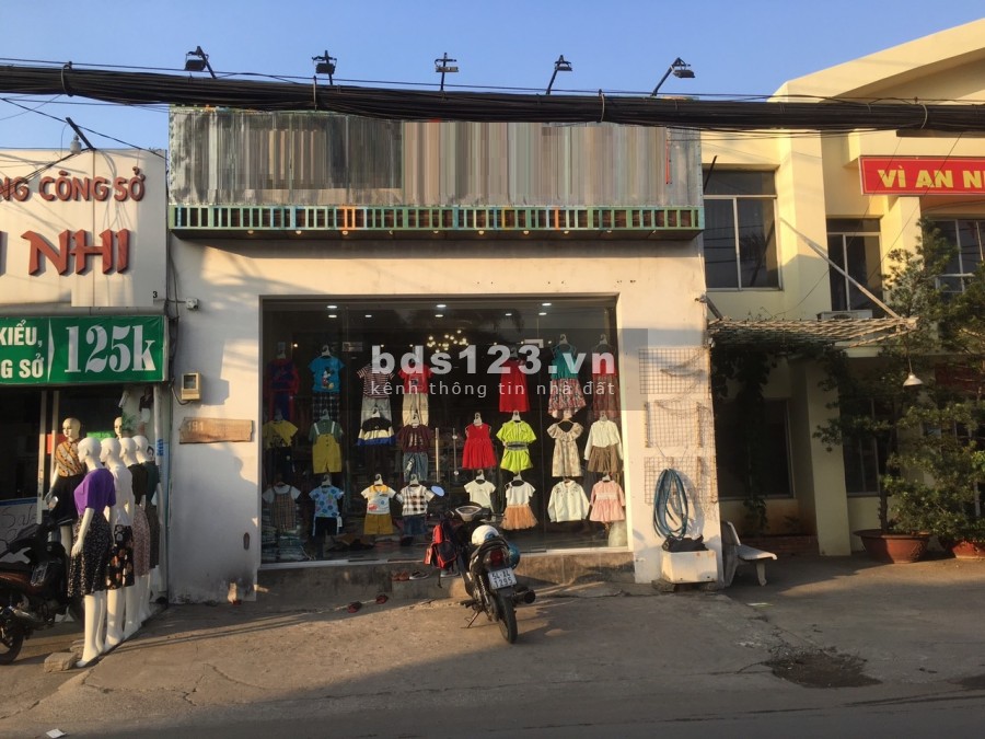 MT Đường Nguyễn Chí Thanh, _Gần trường học, ngân hàng