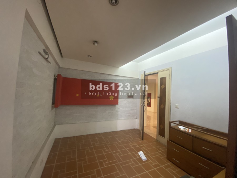 Bán 150M, 3 ngủ G2 Ciputra, view nội khu đẹp, nội thất cơ bản - 0973781843 Ánh.