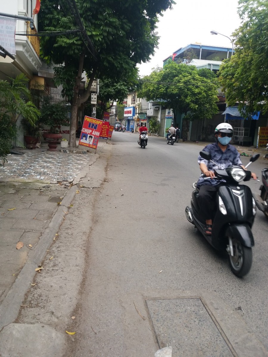 BÁN NHÀ MẶT ĐƯỜNG ĐI VÀO BẾN XE MIỀN TÂY, ĐƯỜNG QUÁN TRỮ, KIẾN AN, HẢI PHÒNG, 3,5 TẦNG, RỘNG 4,5M