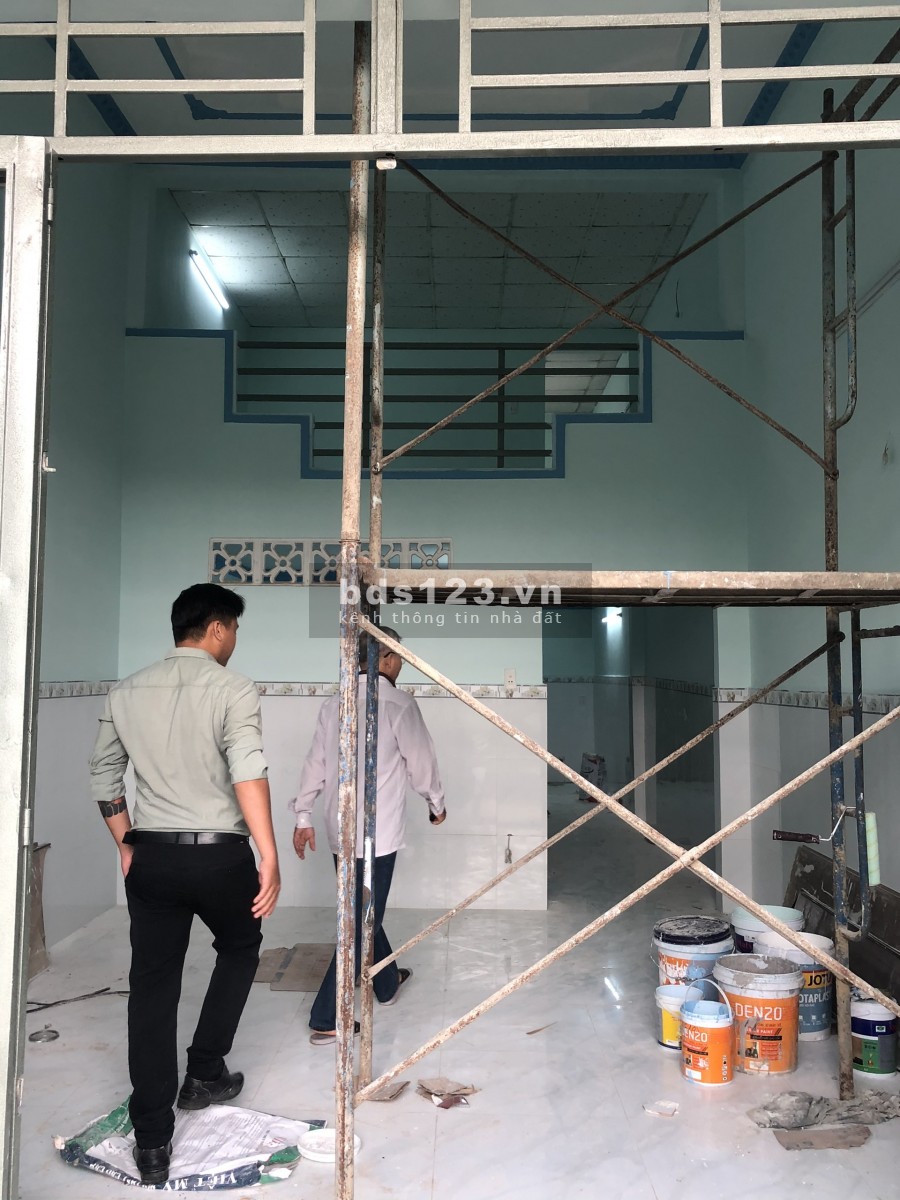 Bán nhà sổ hồng chính chủ công chứng, xây gác lửng 4x17m, ấp 1 tổ 11 Vĩnh Lộc A Bình Chánh