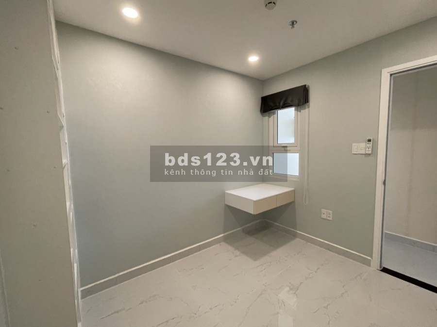 Terra Royal (intresco plaza) cần cho thuê gấp căn 2pn, Full nt, Giá 15Tr bao phí