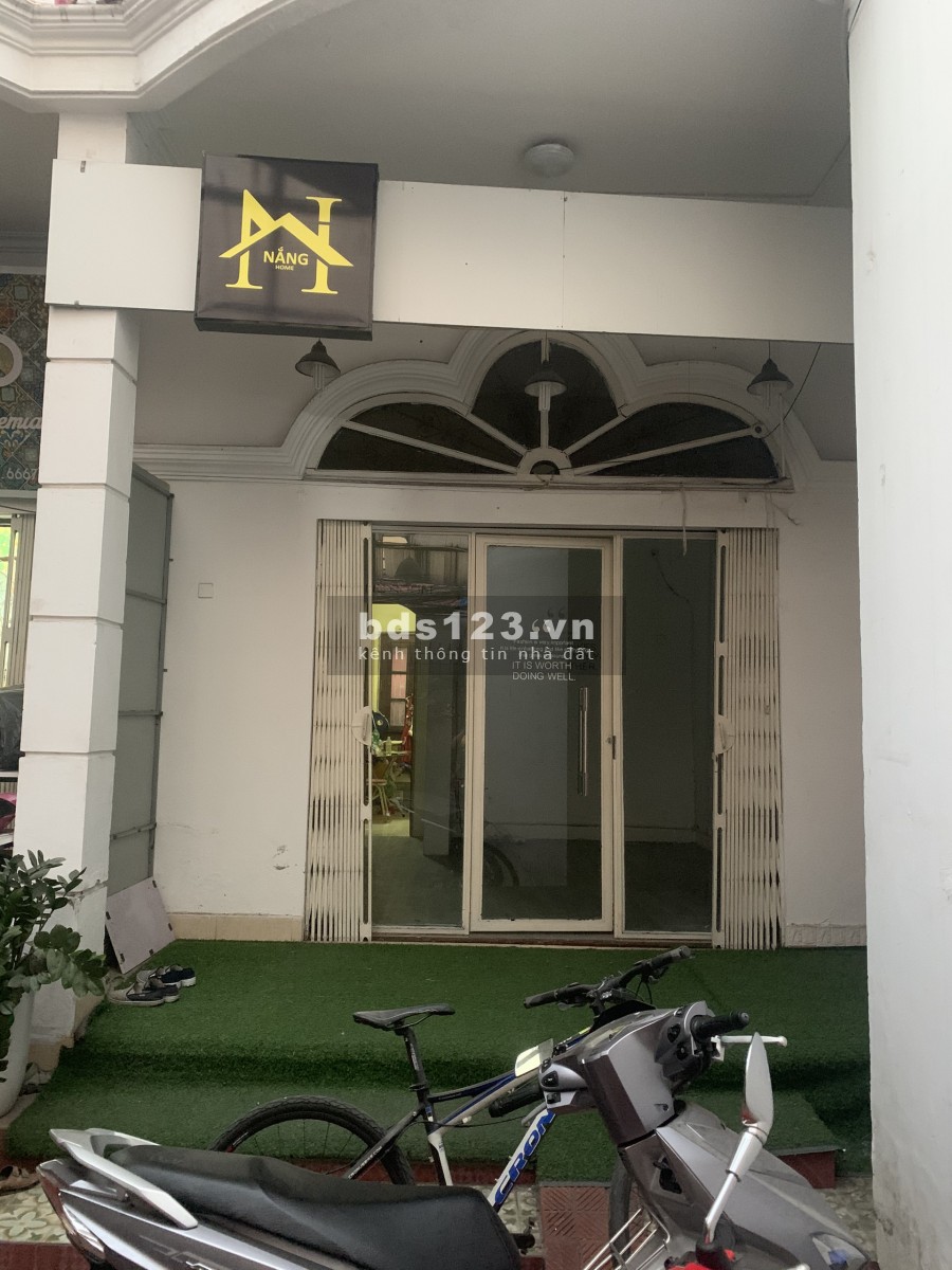 Cho thuê cửa hàng tại ngõ 132 Cầu Giấy
