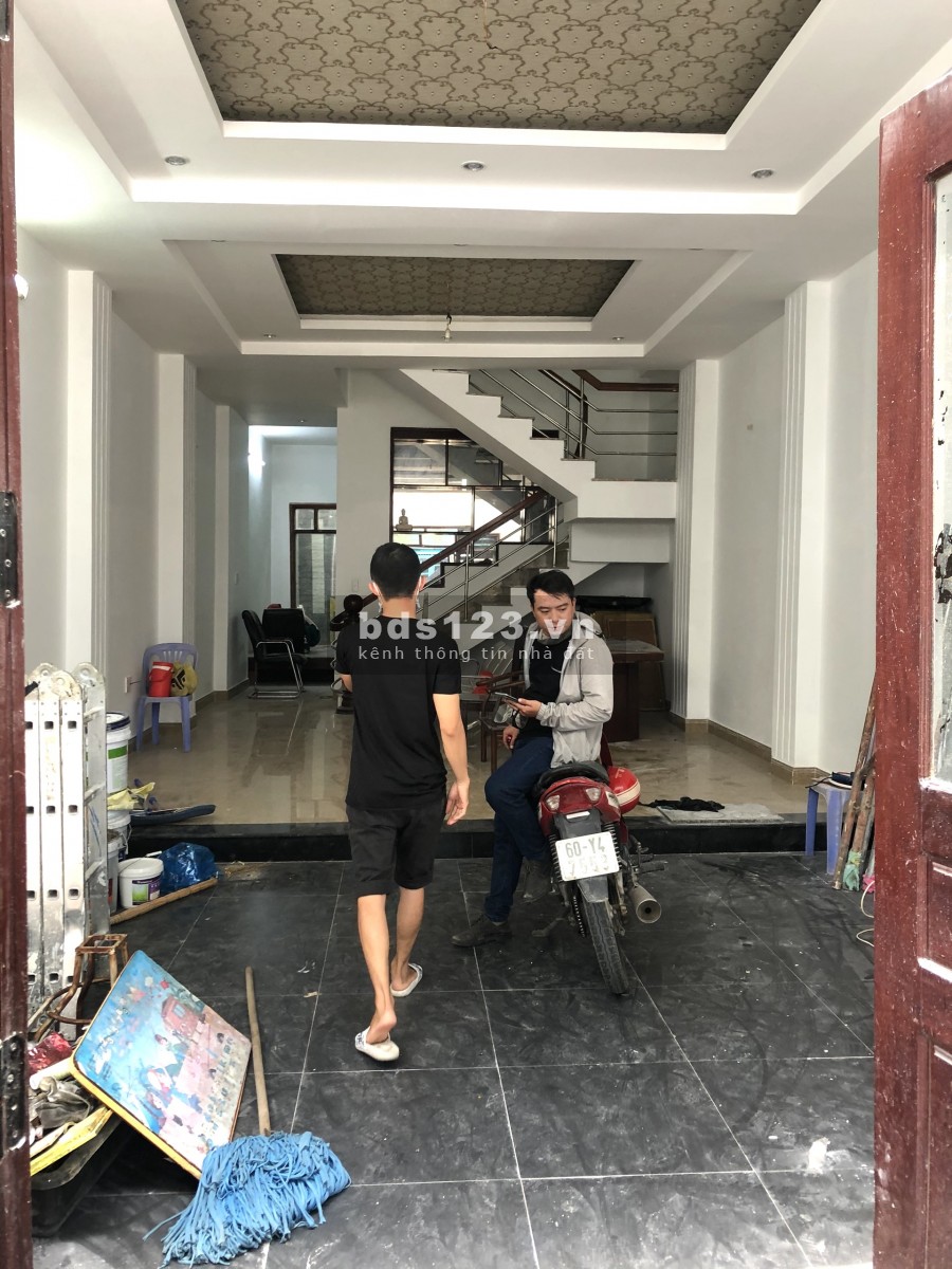 Nhà Khu Bình Lợi 5x18m, T_3L gồm 4 phòng 5wc full máy lạnh.