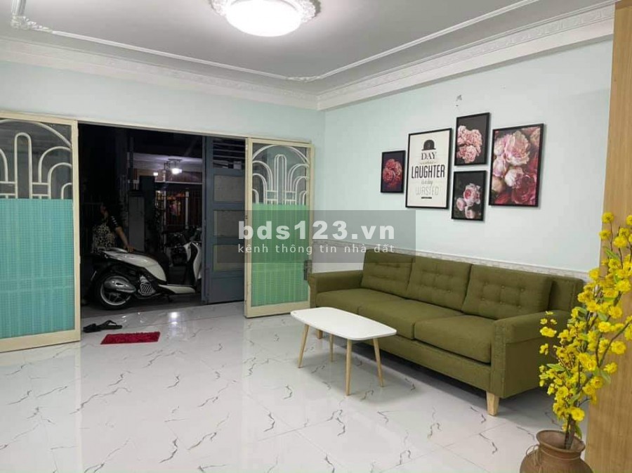 Cho thuê nhà 1 Trệt + 2 Lầu 4 PN hẻm xe hơi cạnh KCX Tân Thuận