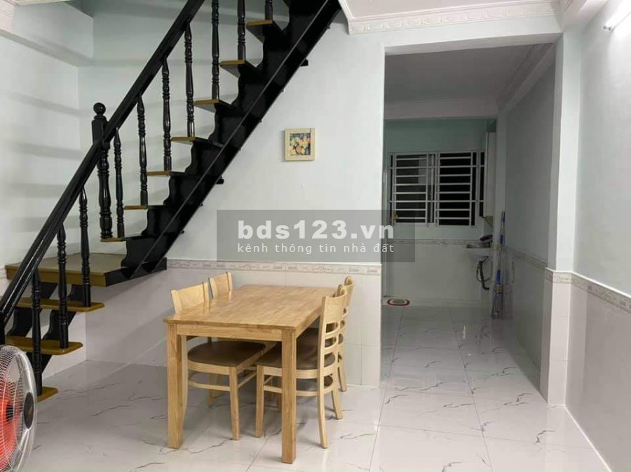 Cho thuê nhà 1 Trệt + 2 Lầu 4 PN hẻm xe hơi cạnh KCX Tân Thuận