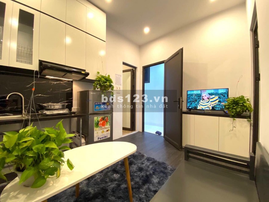 Bán nhà 5 tầng x 60m2, 9 phòng khép kín full đồ, ngõ 1194 Láng, ô tô vào nhà, giá 8,9 tỷ