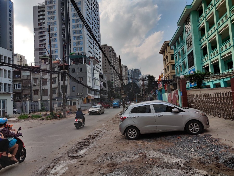 MẶT PHỐ CẦU GIẤY KINH DOANH MỌI MẶT HÀNG - VỊ TRÍ ĐẮC ĐỊA- 3 OTO TRÁNH- VỈA HÈ 2M.