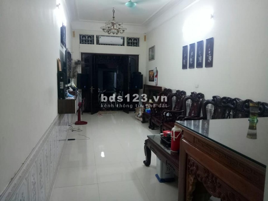 Bán nhà Ngọc Thụy, Long Biên, ngõ thông xe máy tránh,về ở ngay, 75m giá 3.6 tỷ.