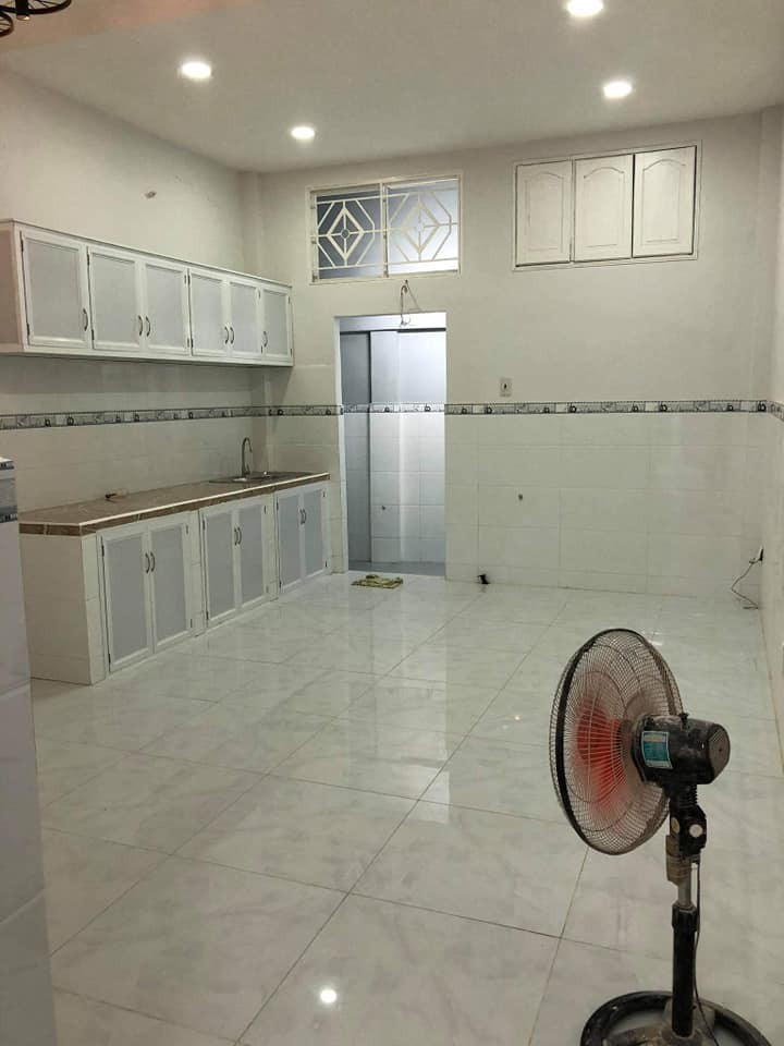 Cần bán gấp nhà 50m2 Nguyễn Văn Lượng HXH 3.65 tỷ
