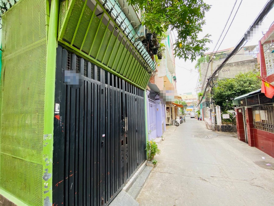 Bán gấp nhà hẻm xe hơi Lê Quang Định, siêu hiếm Bình Thạnh còn sót lại, diện tích khủng 85m2, nhà cấp 4 xưa cũ.