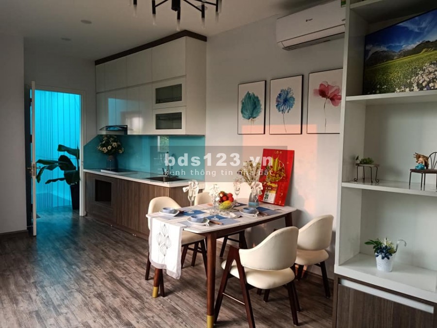 Bán gấp nhà Hoàng Quốc Việt lô góc ở ngay 45m chỉ 4 tỷ.