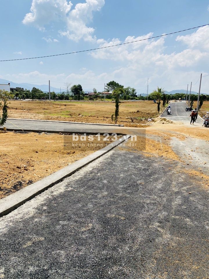 Bán đất trả nợ nhanh dt 470m2, full thổ cư, sổ sách đầy đủ