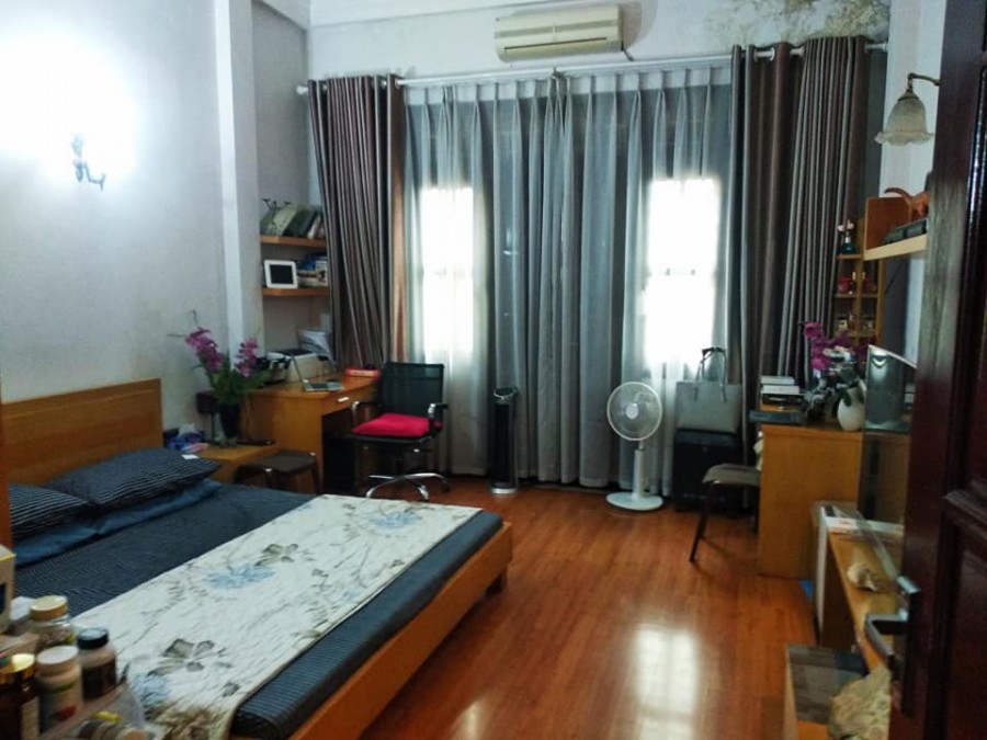 TRUNG TÂM ĐỐNG ĐA PHÂN LÔ Ô TÔ TRÁNH VỈA HÈ KINH DOANH, VĂN PHÒNG VÀI BƯỚC RA VƯỜN HOA 1/6