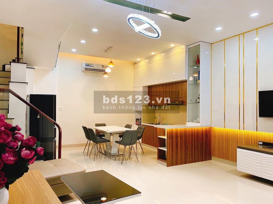 NHÀ TRUNG TÂM GÒ VẤP CHỈ 5.8 TỈ XE HƠI VÔ NHÀ, NỘI THẤT SANG CHẢNH SIÊU PHẨM