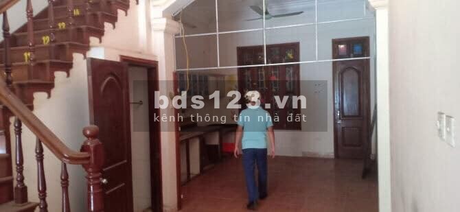 Ô tô Đỗ Cửa, 35m2 MTx4m 5T, V.Đ.Thận Long biên