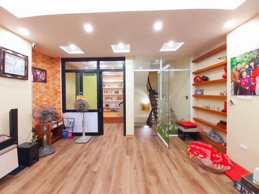 Bán nhà Quan Nhân 44m2/42 tỷ mặt tiền 5,6m NHÀ ĐẸP - NỘI THẤT SANG - VỀ Ở NGAY - AN NINH TỐT - DÂN TRÍ CAO - AN SINH ĐỈNH
