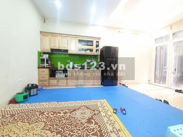 SIÊU GẤP BÁN NHÀ YÊN XÁ 35M2 6 TẦNG,vMT 5M 3,1 TỶ