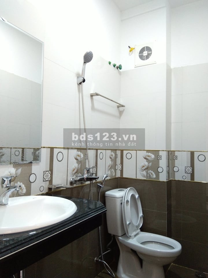 BÁN NHÀ LÒ ĐÚC SIÊU HOT DIỆN TÍCH 34M. 5 TẦNG TRUNG TÂM QUẬN HBT