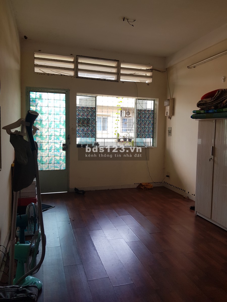 Tìm bạn nữ văn phòng. Cc thuận tiện trung tâm q1 và khu ăn uống Vạn Kiếp