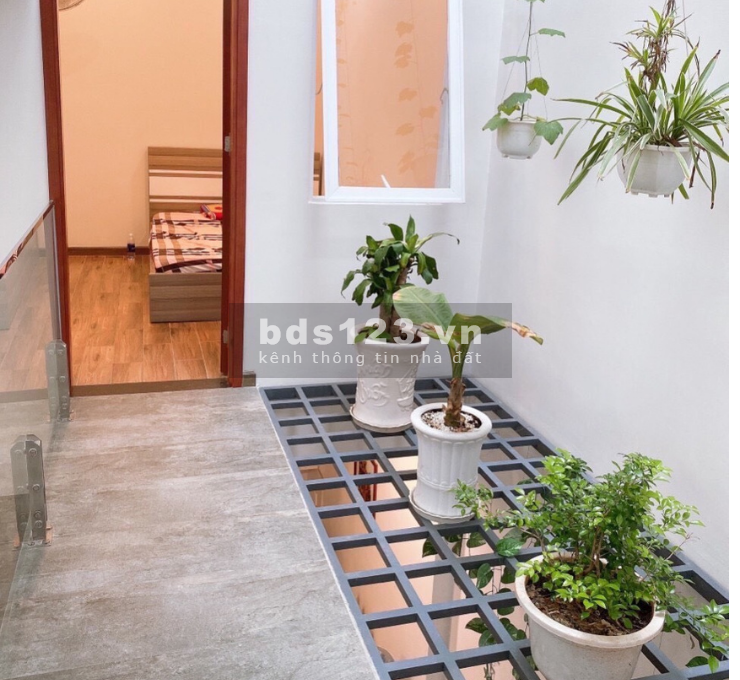 Bán Nhà mới 4 tầng HXH Thống Nhất, P.10, GV 52m (5x10,5) giá 5,8 tỷ TL