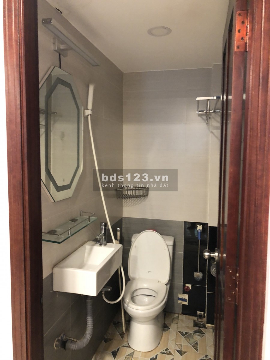 MT Đẹp Phan Chu Trinh 4.5x15 Trệt 2Lầu Giá 20Tr/th