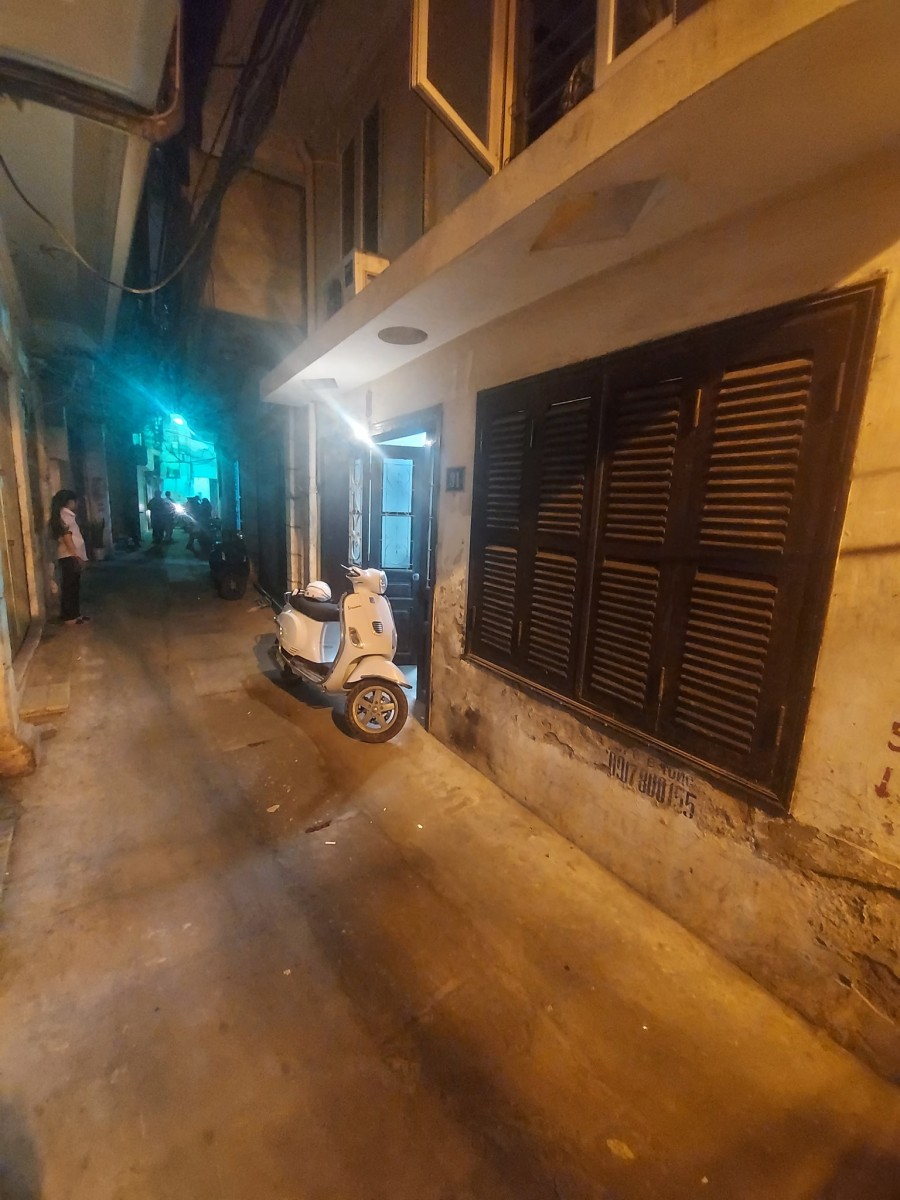 Bán gấp nhà Võ Chí Công 5T, 2.6 tỷ.