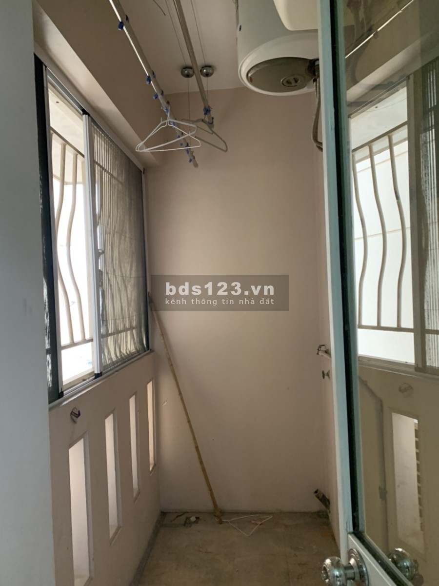 Cho thuê căn hộ cao cấp ciputra 123m2- 3pn, 2wc- nội thất cơ bản Giá cực sốc chỉ 15tr/th
