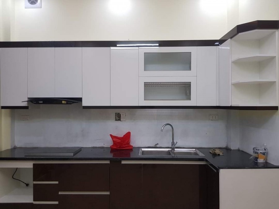 Bán gấp nhà Võ Chí Công 5T, 2.6 tỷ.