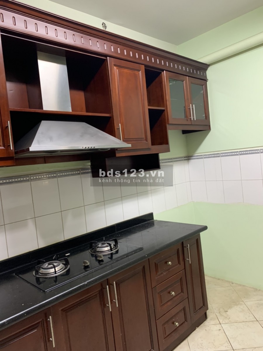 Cho thuê căn hộ cao cấp ciputra 123m2- 3pn, 2wc- nội thất cơ bản Giá cực sốc chỉ 15tr/th