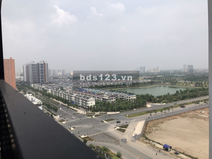 GIA ĐÌNH TÔI CẦN BÁN GẤP CH 6TH ELEMENT, 83M, 2PN, 2WC, TẦNG 20, BAN CÔNG HƯỚNG BẮC VIEW STARLAKE
