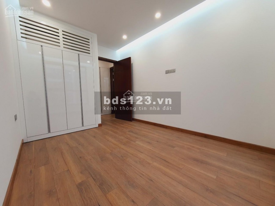 GIA ĐÌNH TÔI CẦN BÁN GẤP CH 6TH ELEMENT, 83M, 2PN, 2WC, TẦNG 20, BAN CÔNG HƯỚNG BẮC VIEW STARLAKE