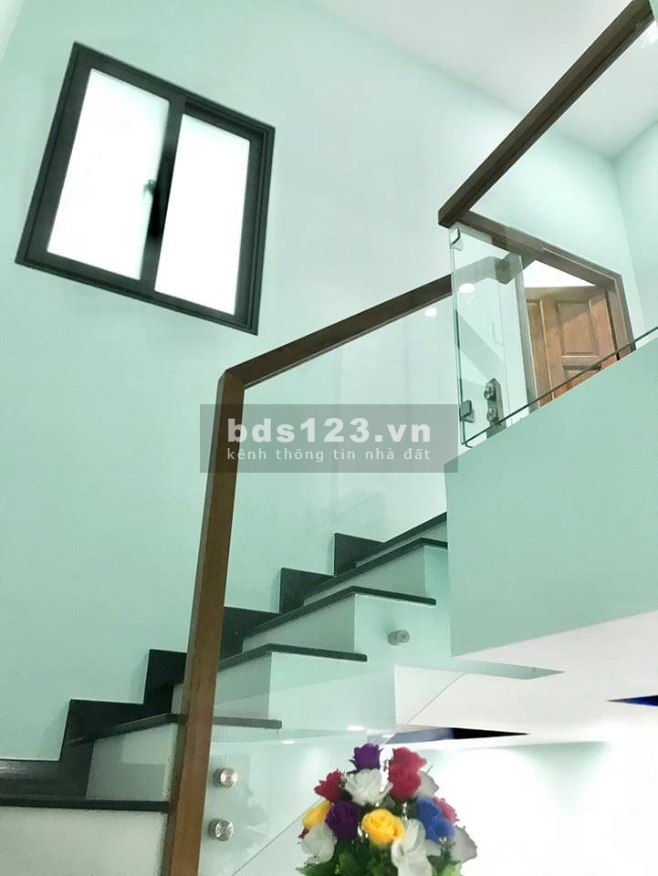 Nhà 50m2 mà chỉ nhỉnh 4 tỷ tại Phú Thọ Hòa Quận Tân Phú.