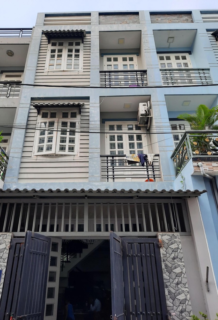 Cần bán gấp nhà đường Lâm Thị Hố Q12 56m2 3 tầng giá 4.15 tỷ thương lượng.