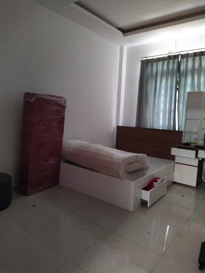 Bán nhà Tân Bình Giá Rẻ, 9,9 tỷ, Biệt Thự Mini, 3 Tầng 4 PN, Đất Thánh