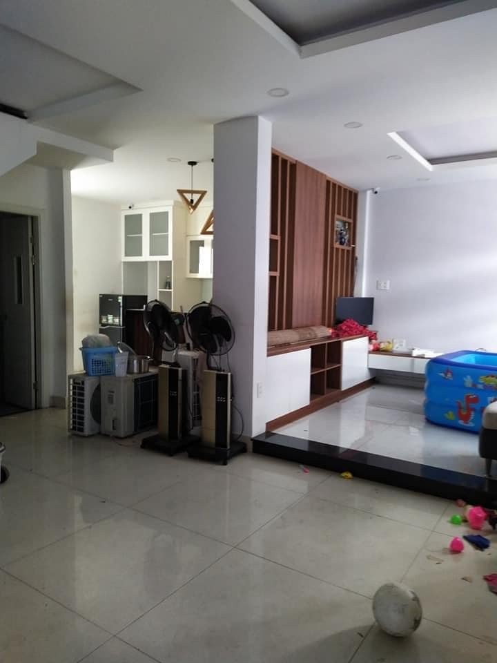 Bán nhà Tân Bình Giá Rẻ, 9,9 tỷ, Biệt Thự Mini, 3 Tầng 4 PN, Đất Thánh