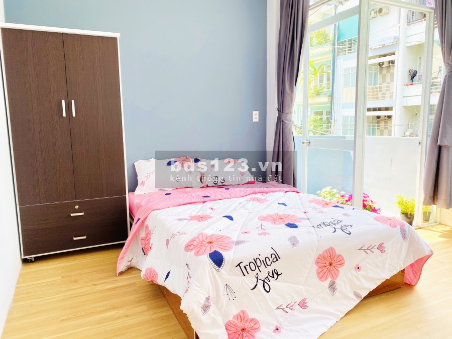 Cho thuê căn hộ studio full nội thất ban công Nguyễn Cửu Vân Bình Thạnh