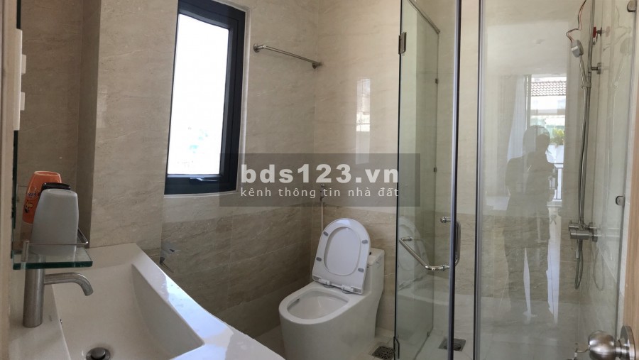 Căn hộ full nội thất có ban công view sông quận Phú Nhuận mới xây giá rẻ