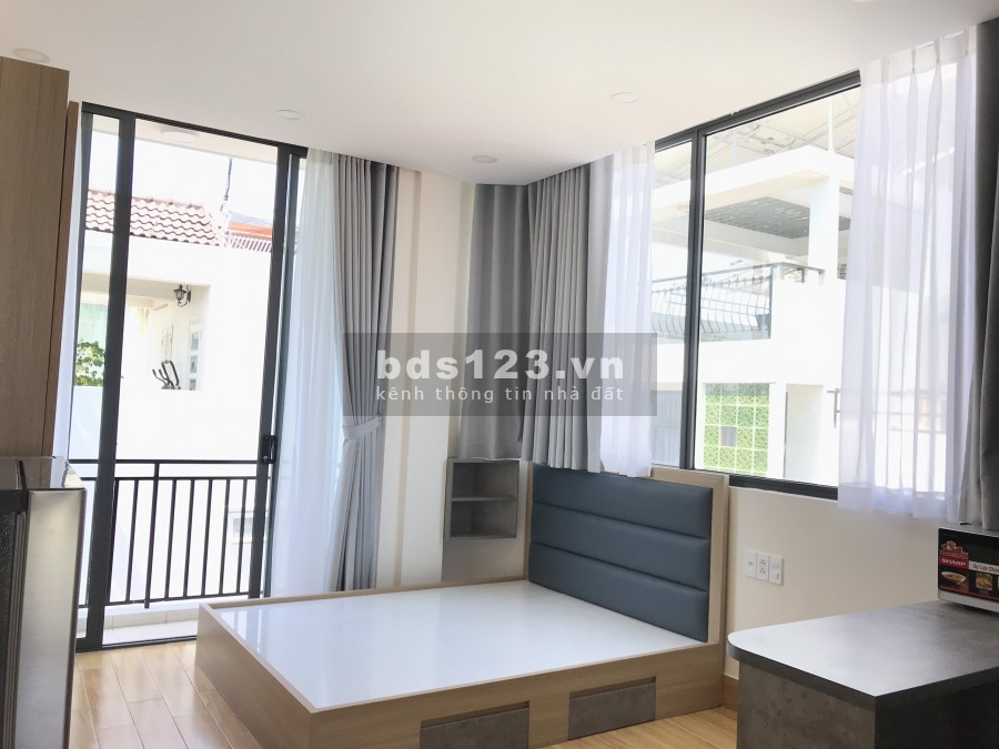 Căn hộ full nội thất có ban công view sông quận Phú Nhuận mới xây giá rẻ