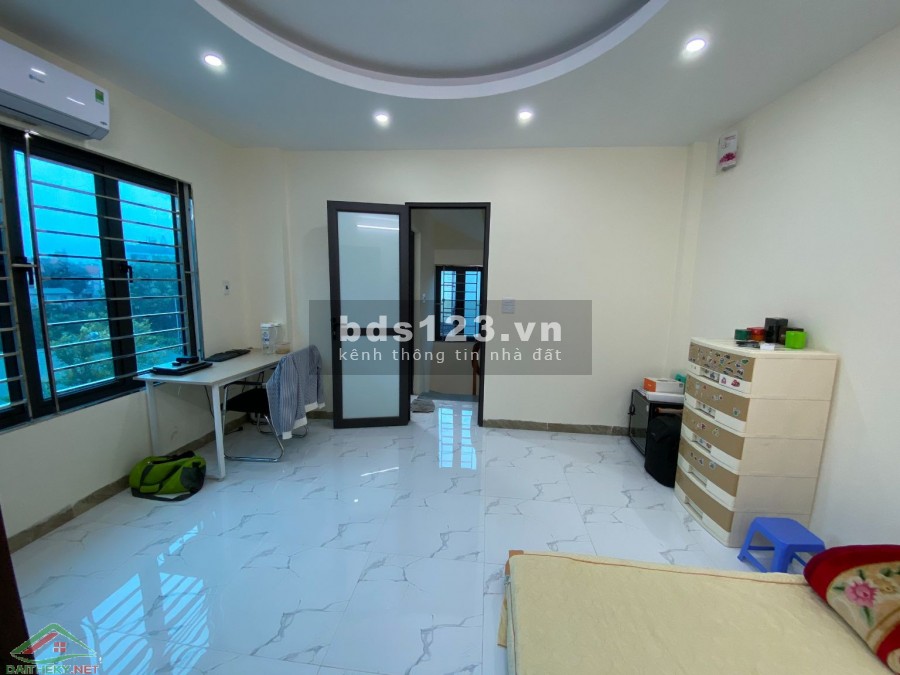 Cực Hiếm Nhà Trương định giá cực rẻ chỉ hơn 1 tỷ Diện tích 25m2 5 Tầng View Hồ cực đẹp thoáng